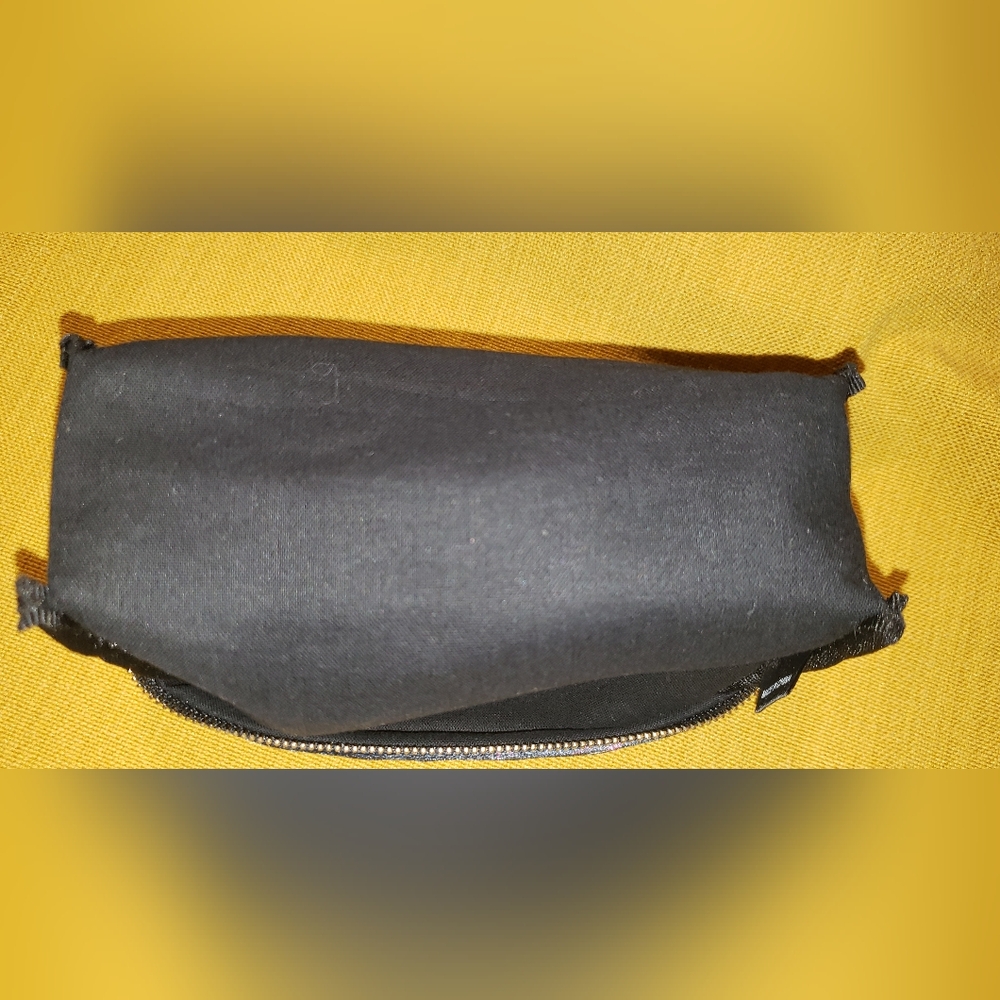 Lisa Eldridge Floral Velvet Cosmetic Bag - Picture 8 of 8